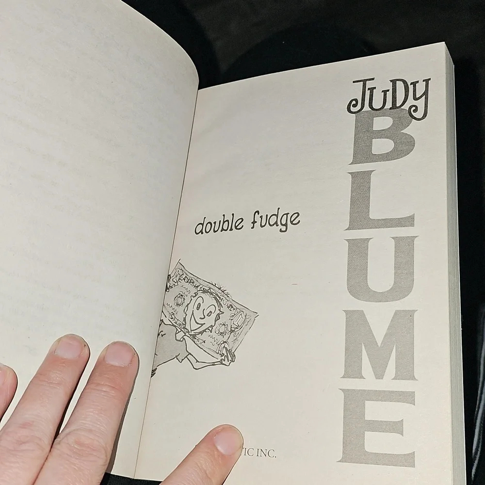 Scholastic Judy Blume- Double Fudge Book. New York Times. Best Selling Author.